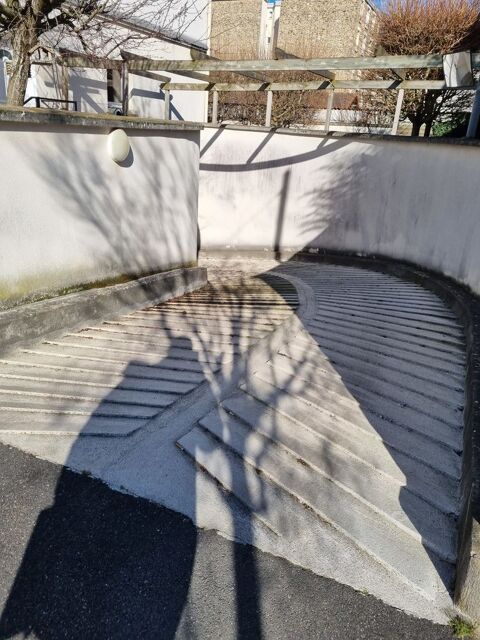  Parking / Garage � louer 20 m�