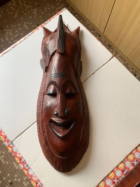 3 Masques africains en bois sculpt 150 Oullins (69)