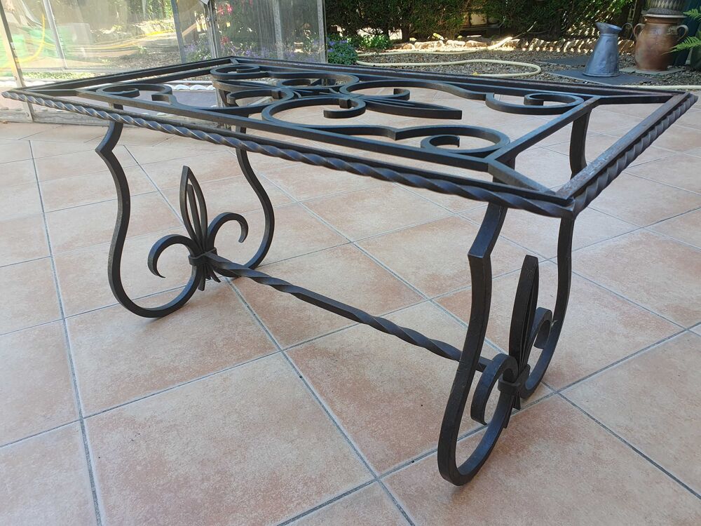 table en fer forg&eacute; Décoration