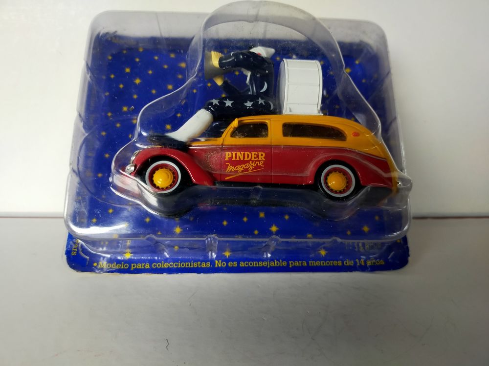 miniature avec clown sur MatFord V8 F Pinder

