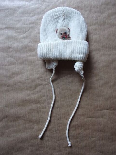 Bonnet en taille 18 mois 0 Montaigu-la-Brisette (50)