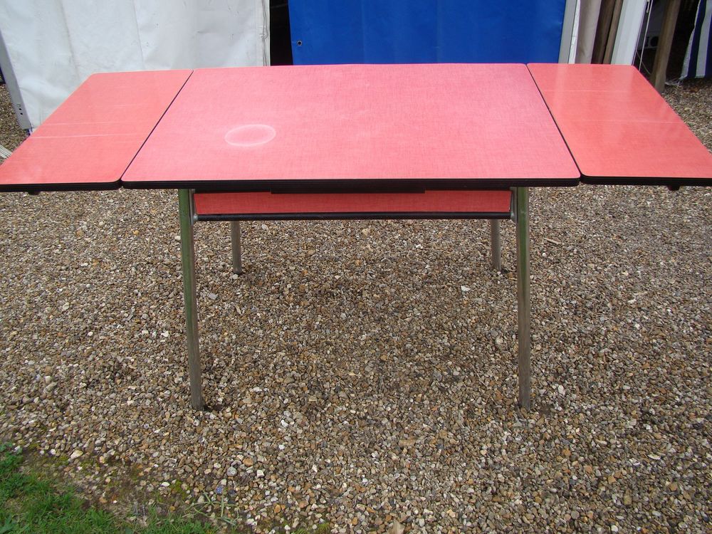Table de cuisine en formica - vintage Meubles
