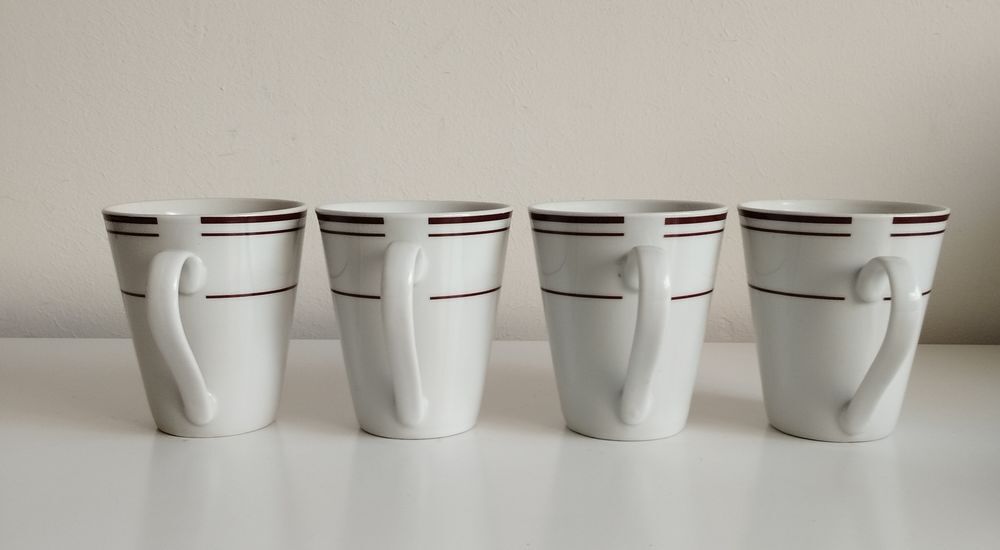 Assiettes creuses et tasses blanc marron bistrot Décoration