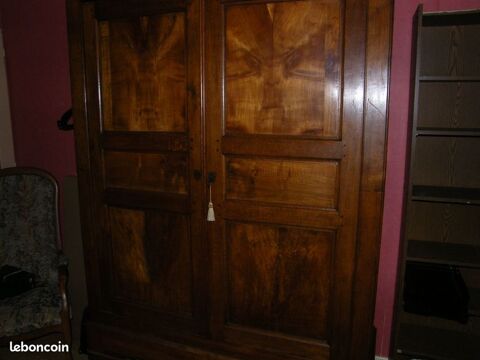 ARMOIRE LOUIS PHILIPPE 300 Pesmes (70)