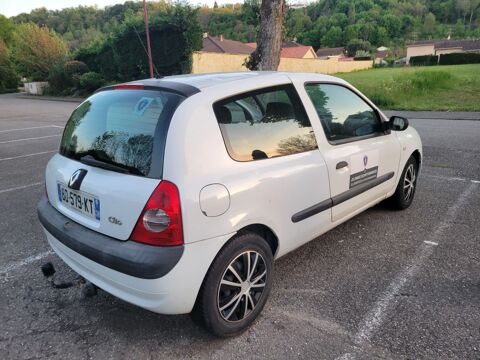 Renault clio ii CLIO SOCIETE 1.5 dCi 65 GENERIQUE