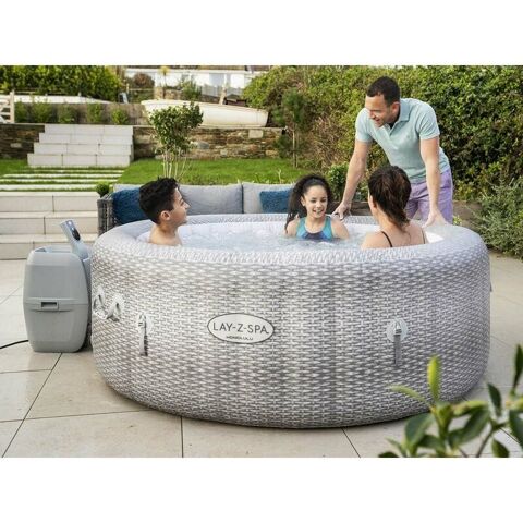 Jacuzzi 4/6 places intrieur ou extrieur -jamais servi 150 Lasseube (64)