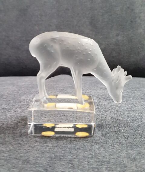 LALIQUE FRANCE, petite biche, faon, daim, chevreuil 150 Thiais (94)