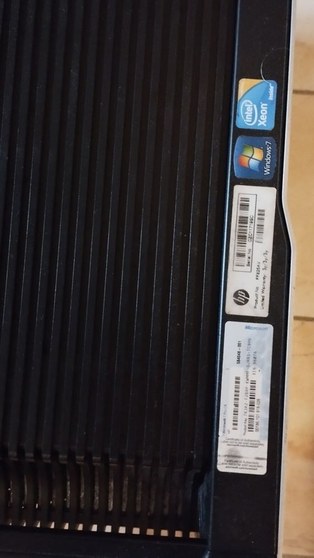 Tour HP Z800 Bipro Xeon pour pi&egrave;ces 100 Euros Matériel informatique