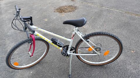 V�lo FEMME  type VTT
35 Widensolen (68)