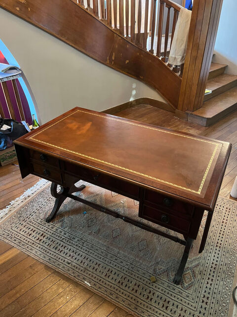 bureau style anglais a MOUVAUX  GONTRAND 480 Calais (62)