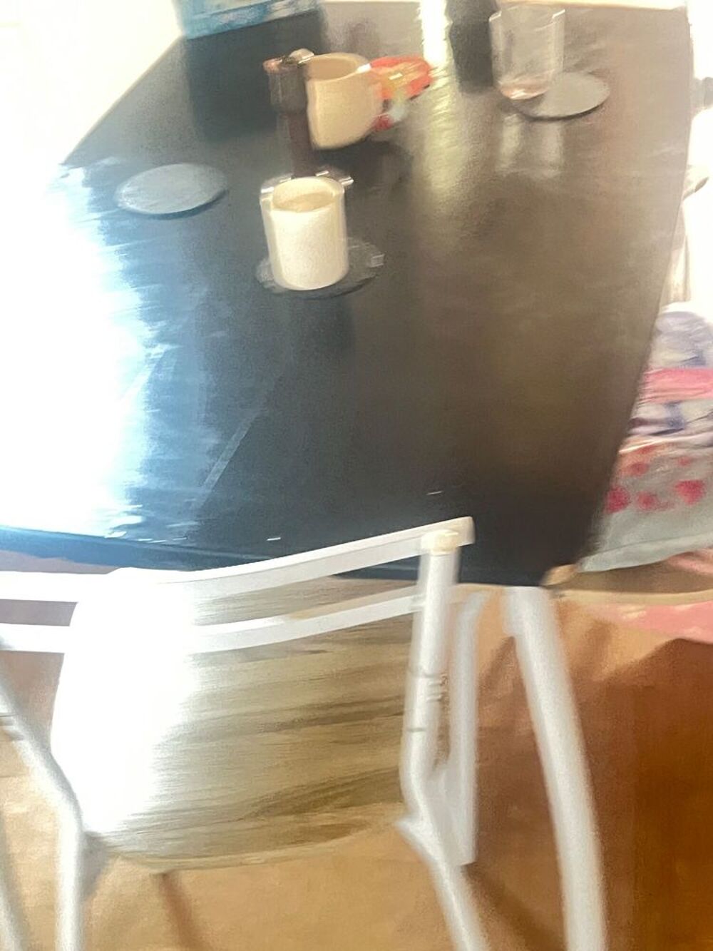 ensemble table + 4 chaises Meubles