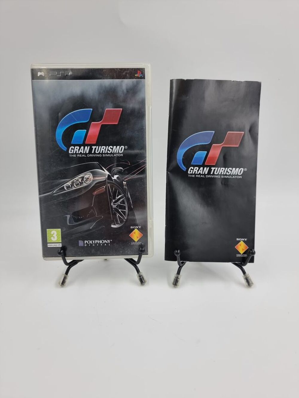 Jeu PSP Gran Turismo en boite, complet Consoles et jeux vid�os