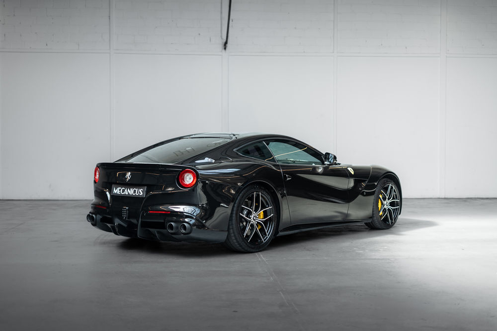 F12 Berlinetta V12 6.0 740ch 2016 occasion 75014 Paris
