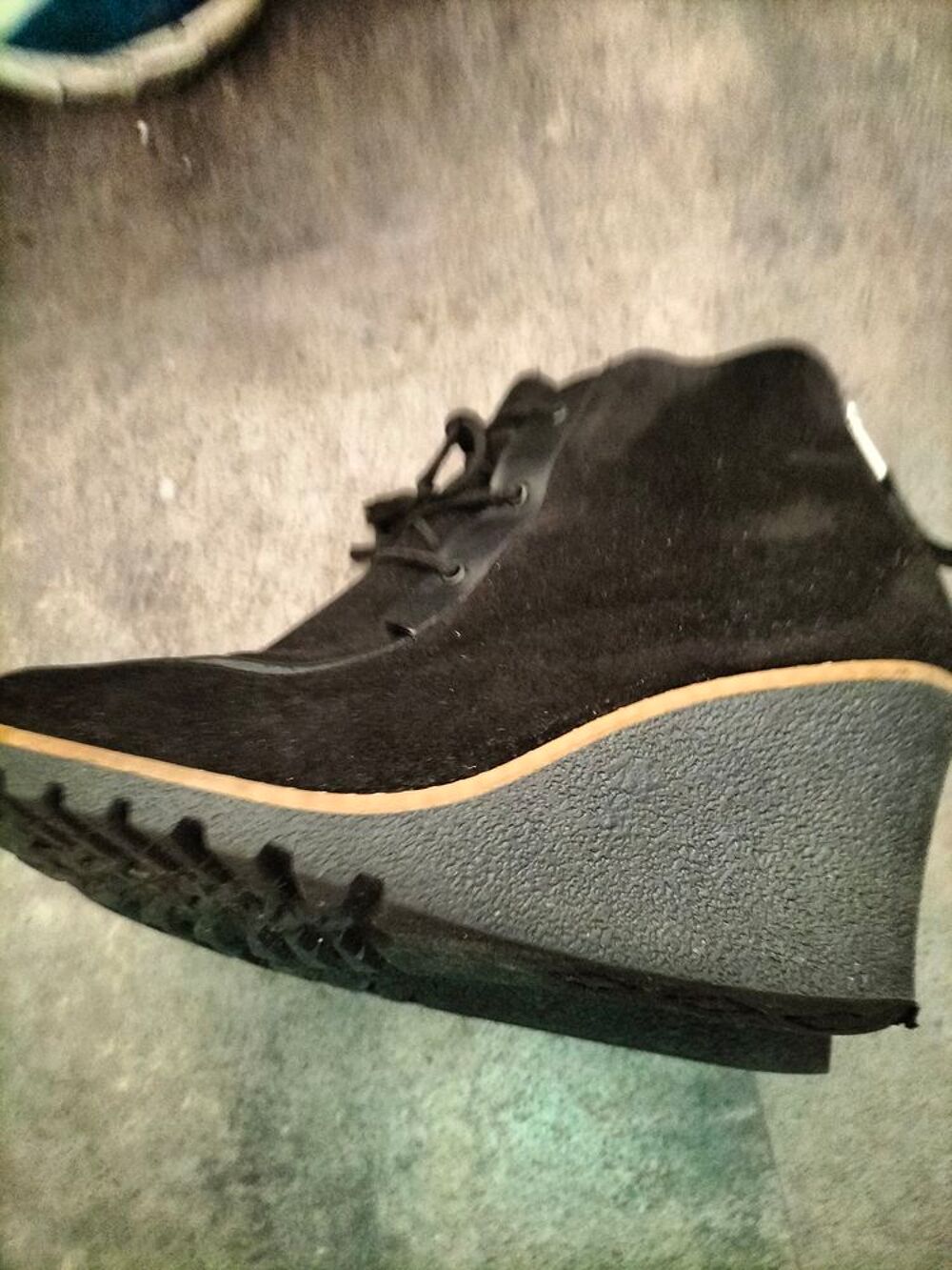 Basket compens&eacute;e cuir cosmoParis pointure 41 tr&egrave;s bon &eacute;tat Chaussures
