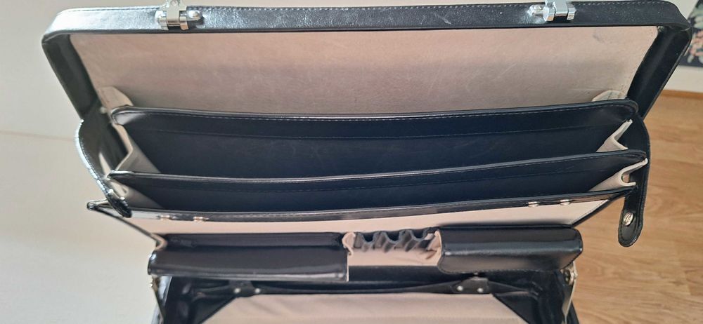 Malette ou Attach&eacute;-case Maroquinerie