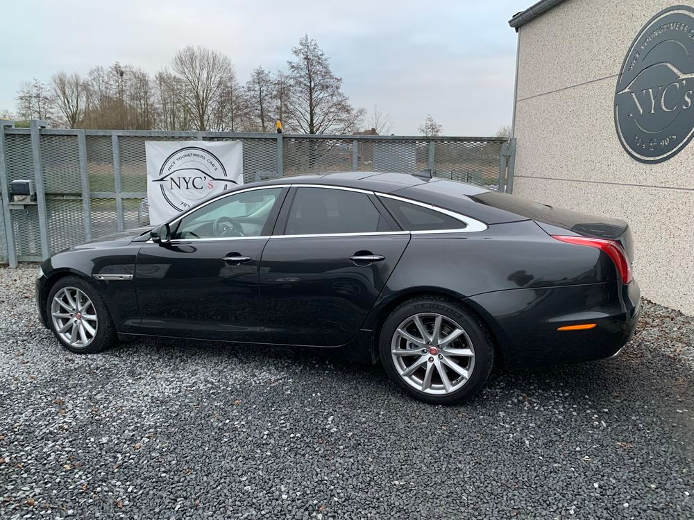 XJ V6 3.0 - 275 Diesel Luxe Premium Empattement Court A 2015 occasion 59310 Auchy-lez-Orchies