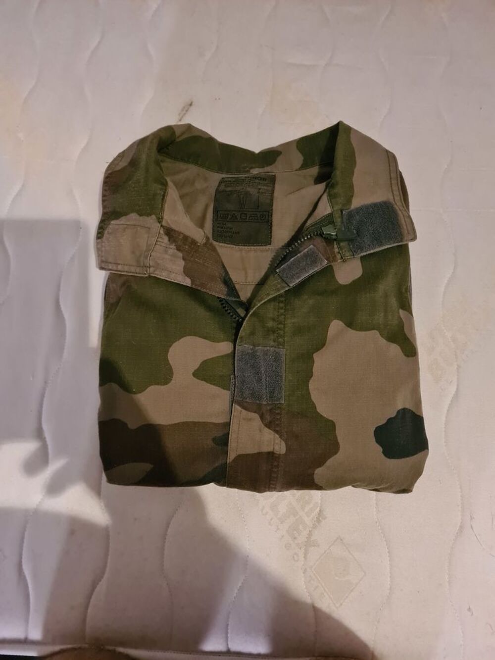 Veste Tactique Mod&egrave;le F3 D'Air-soft / Paintball Camoufl&eacute;e FR Vêtements