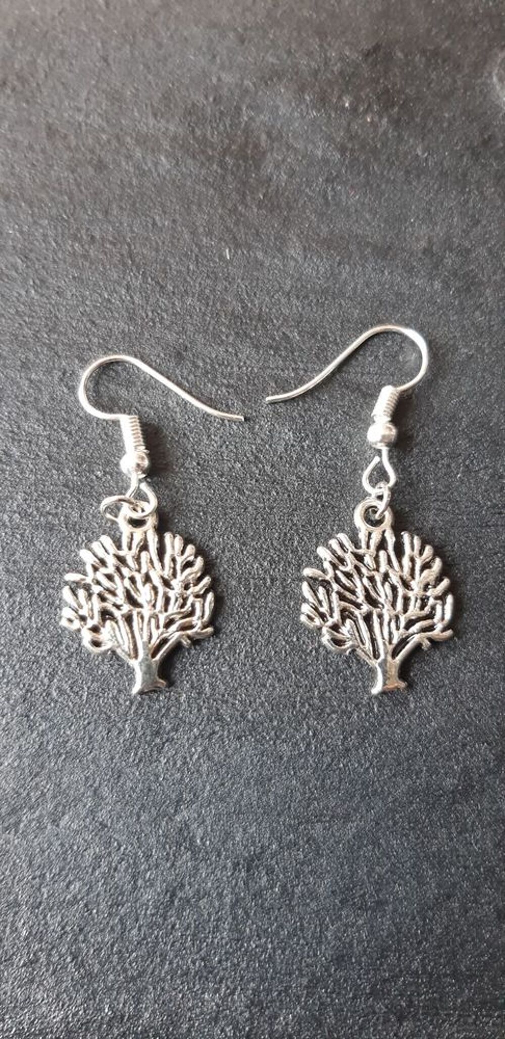 boucles d'oreilles arbre de vie Bijoux et montres