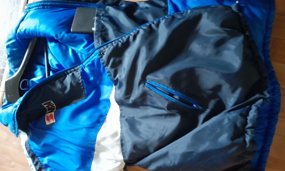 PARKA TYPE DOUDOUNE MARQUE ABM taille entre L et XXL Vtements