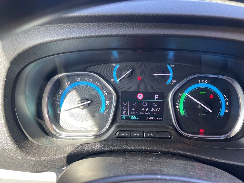 Scudo E-SCUDO FOURGON 136 75 KWH STANDARD PRO LOUNGE 2022 occasion 48400 Florac