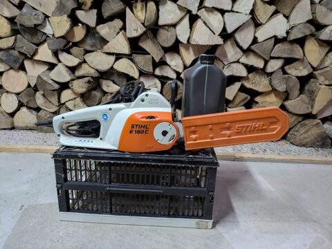 Tron�onneuse �lectrique
50 Deneuvre (54)