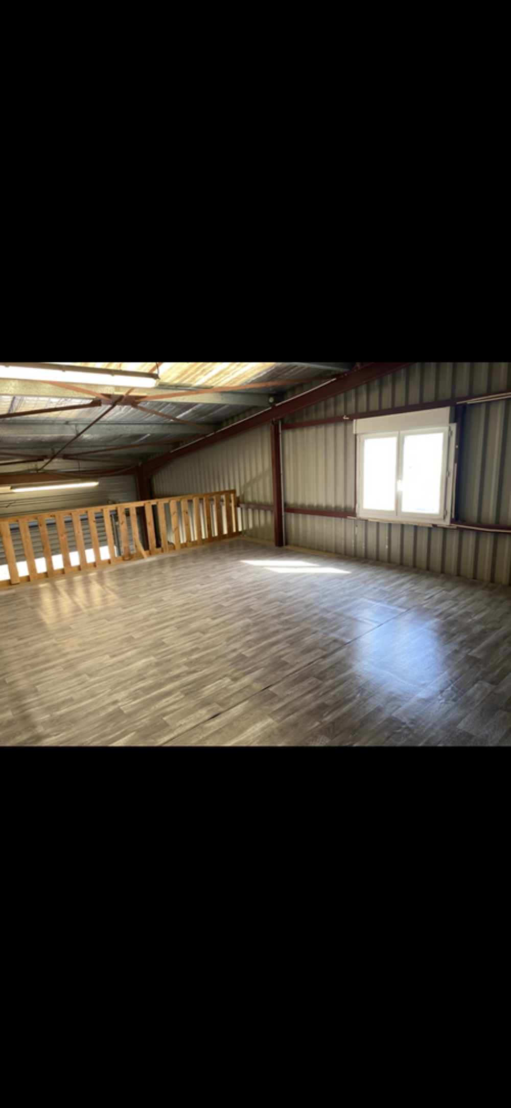 Location Atelier Atelier de Stockage 85 M² Colomiers