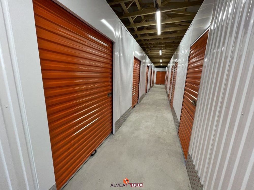 Location Parking/Garage BOX GRAND VOLUME 10m² STOCKAGE MEUBLES 32600 ISLE JOURDAIN L'isle-jourdain