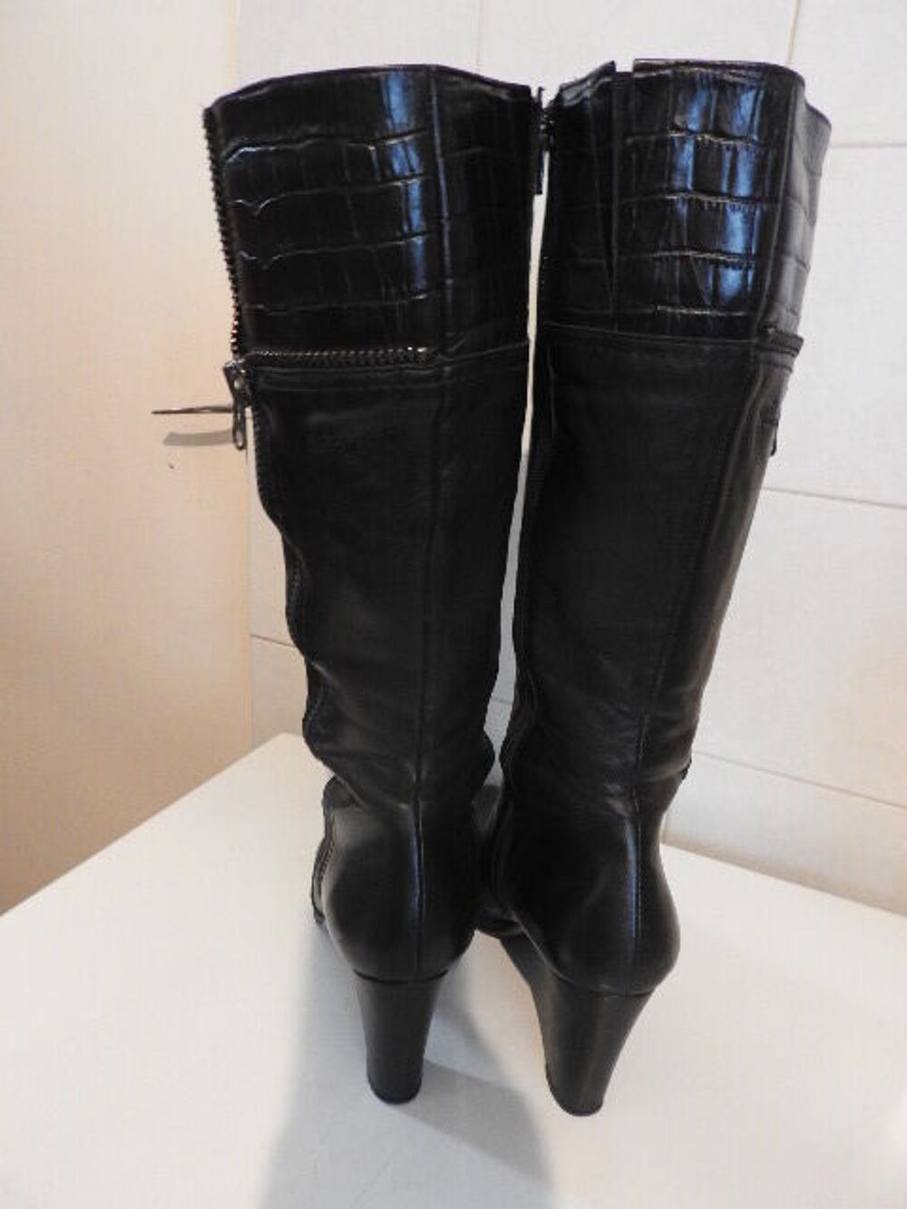 Bottes noires cuir pointure 40 Chaussures