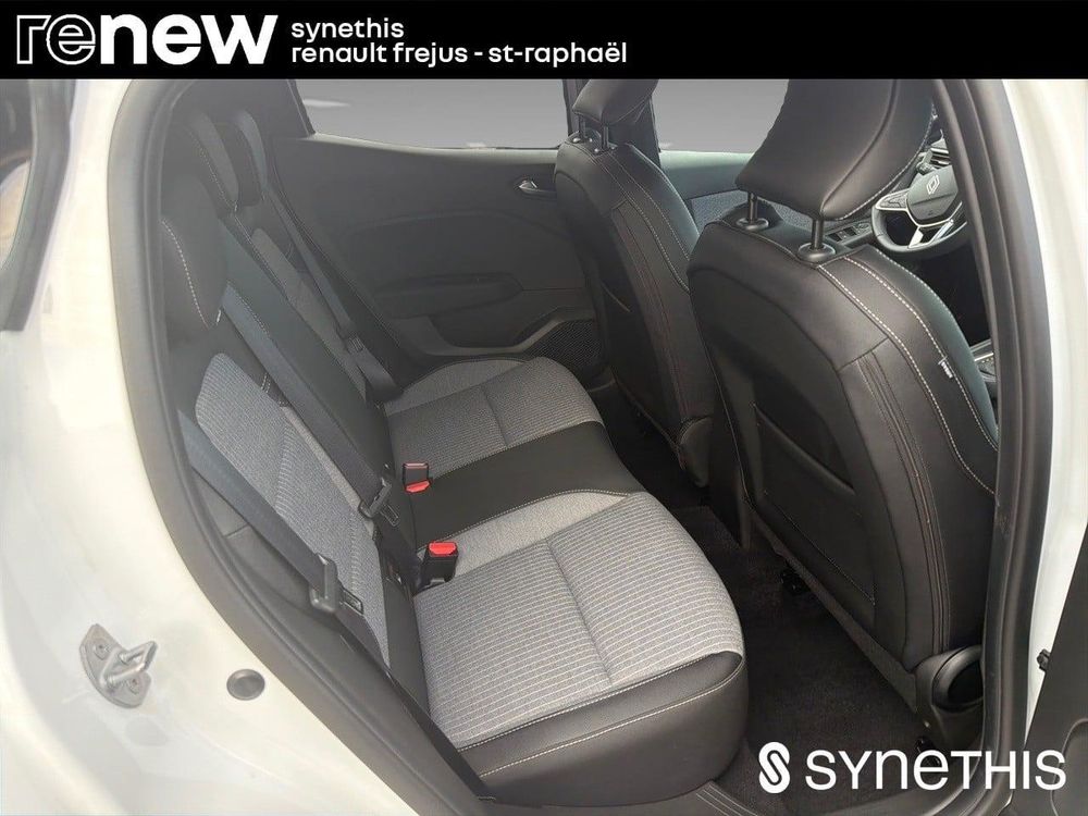 Clio V Clio E-Tech full hybrid 145 ch GSR2 Techno 2025 occasion 83600 Fr&eacute;jus