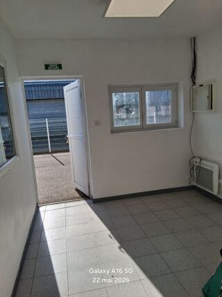  Atelier � louer 1 pi�ce 180 m�