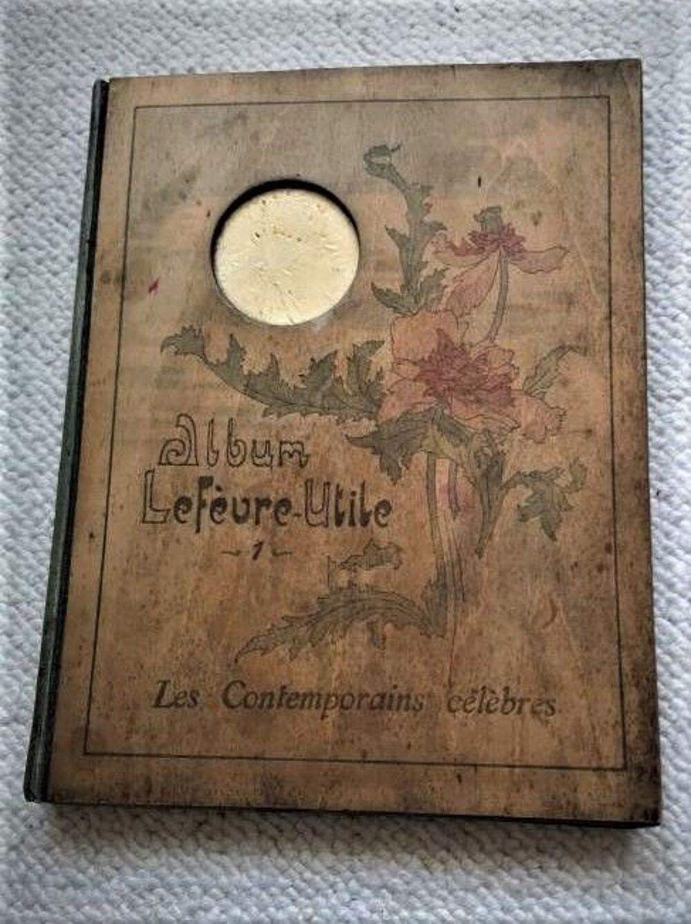 les contemporains modernes album Lefebvre - utile Livres et BD