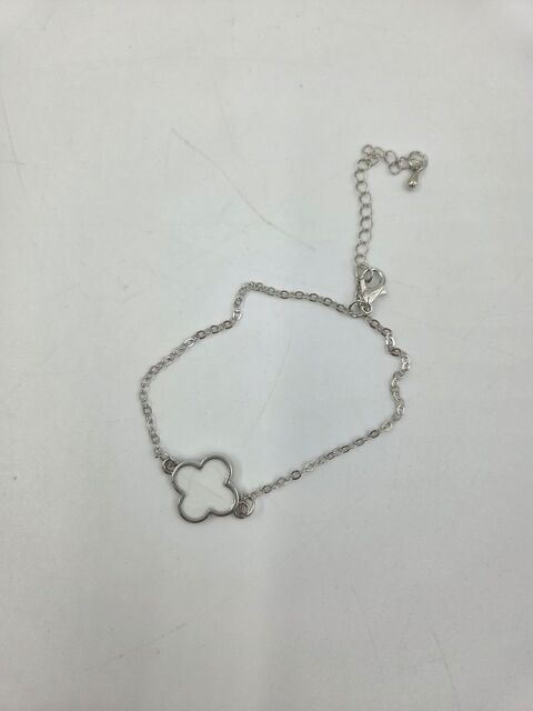 Bracelet fantaisie couleur argent 1 Vulbens (74)