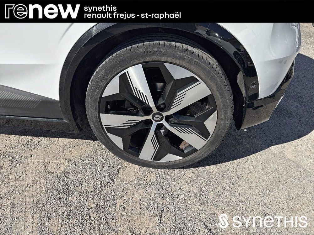 M&eacute;gane Megane E-Tech EV60 220 ch super charge Techno 2022 occasion 83600 Fr&eacute;jus