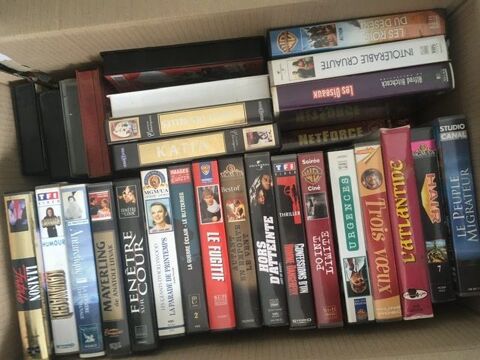 156 cassettes VHS 0 Rochefort (17)