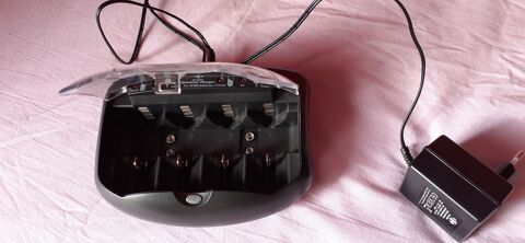 Chargeur de piles. 2 Crozon (29)