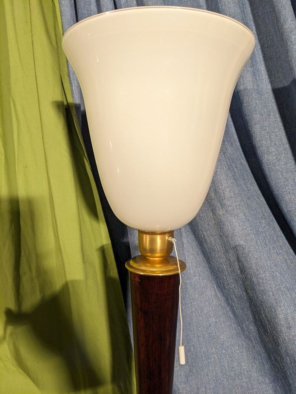 Lampe art deco style MAZDA ou autre couleur acajou en tr&egrave;s b Décoration