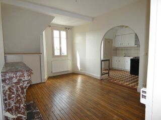 Appartement à louer 4 pièces 79 m²