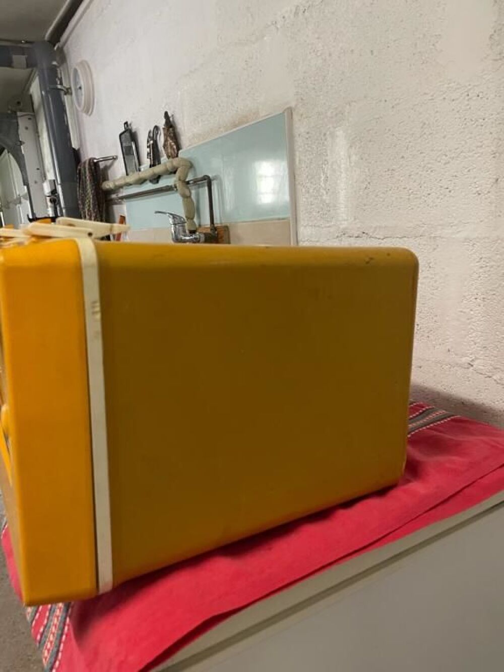 Glaci&egrave;re portable vintage,
Cuisine