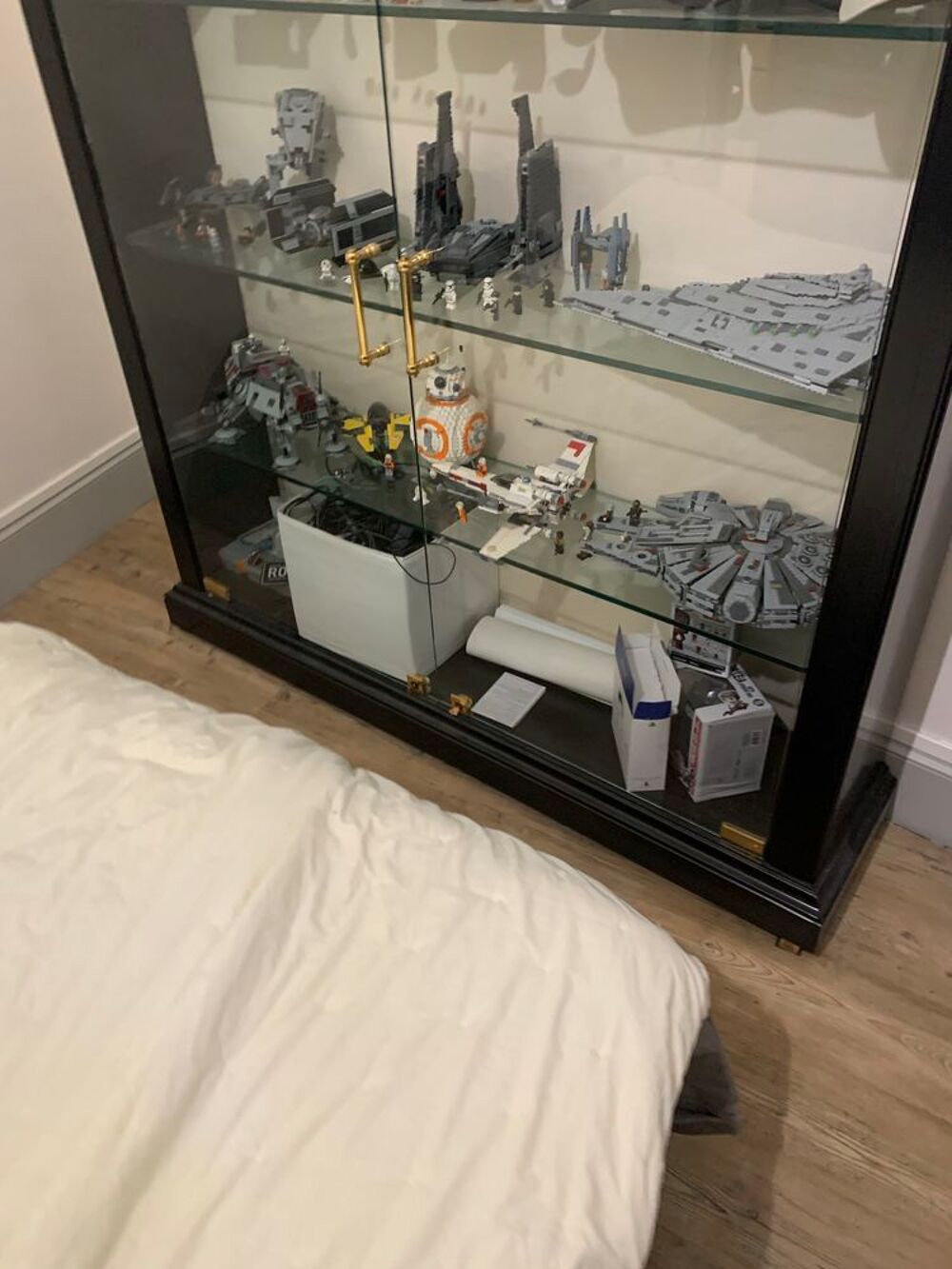VITRINE ARMOIRE Meubles