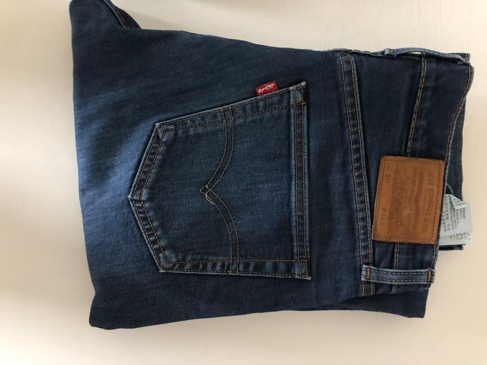 Lot de v&ecirc;tement jeans Levi's Vêtements