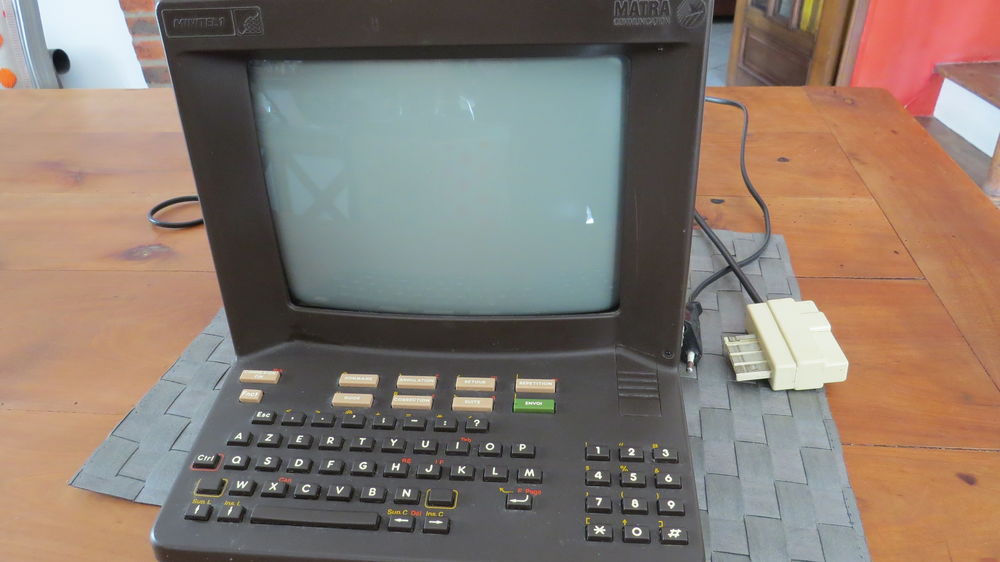 minitel Téléphones et tablettes