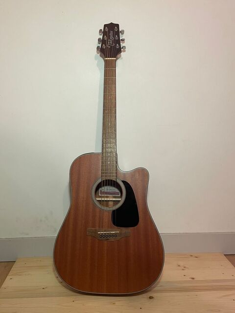 Guitare électro-acoustique Takamine 320 Rochefort (17)