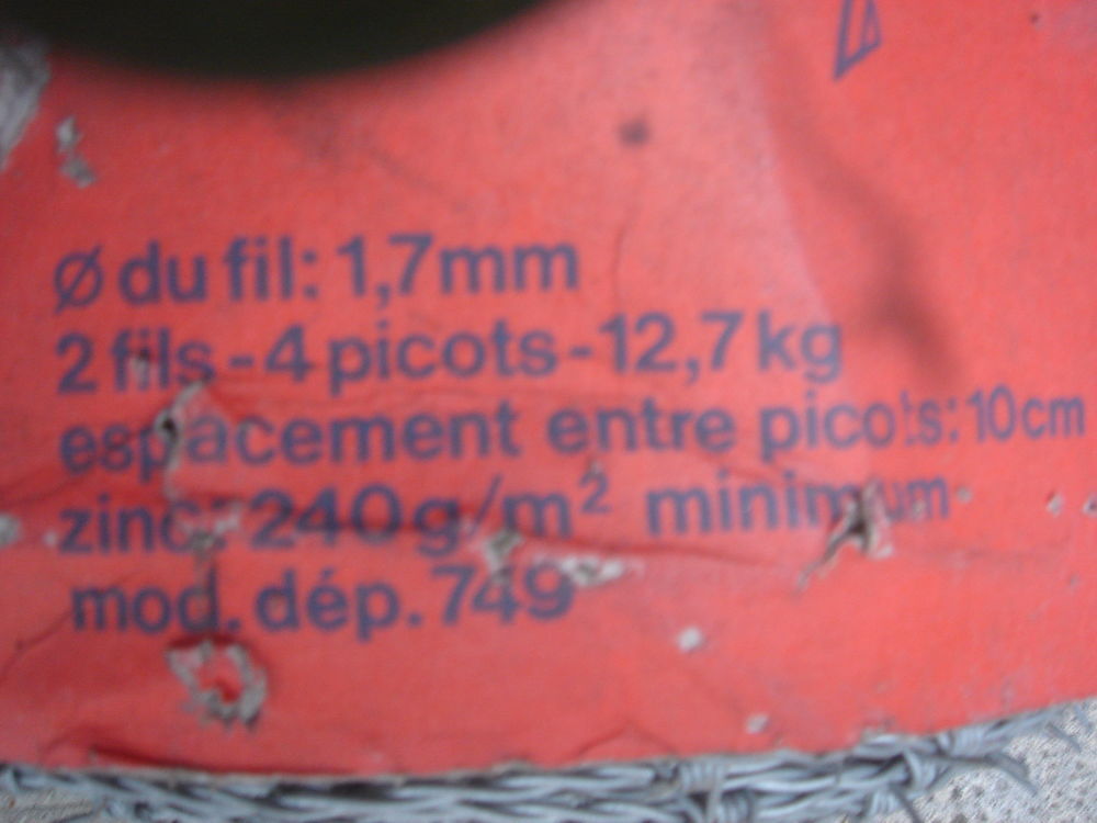 Bobines de fil de fer barbel&eacute; galvanis&eacute; (250 m) Bricolage