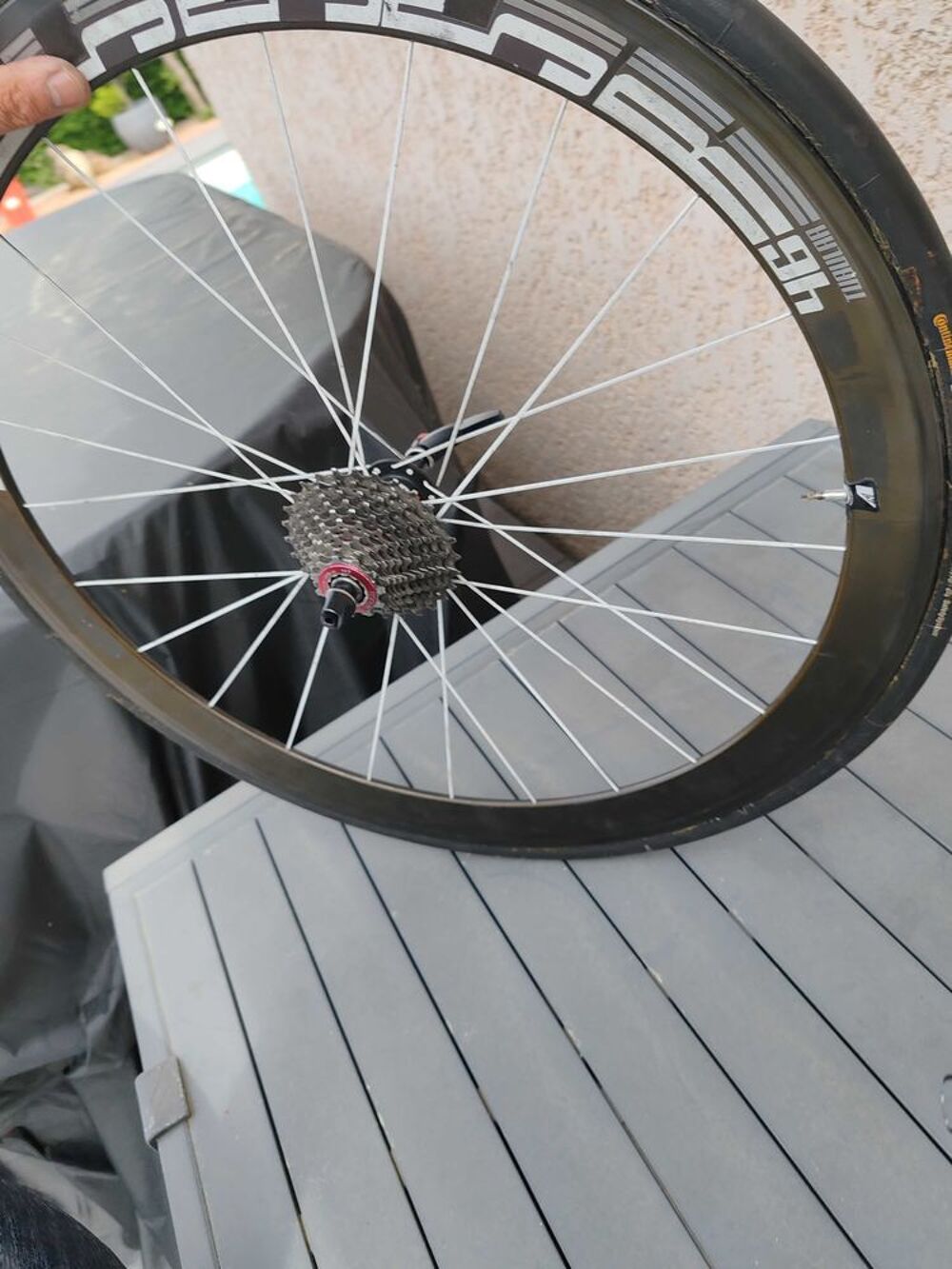 roues carbone DT swiss a boyaux Vélos