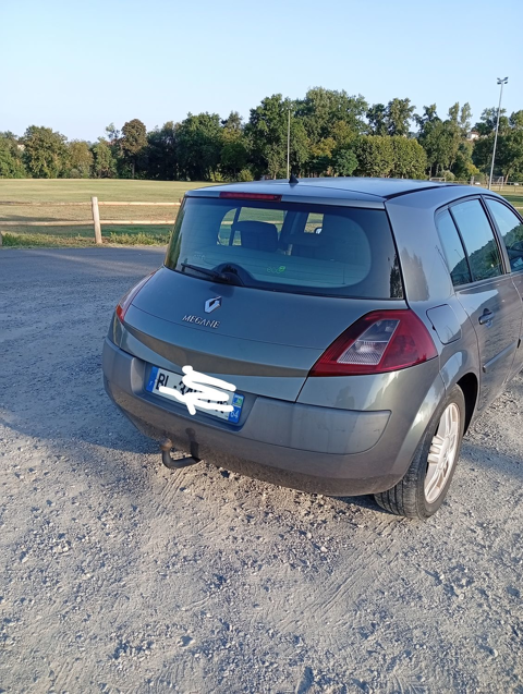 Renault megane ii Mégane 1.9 dCi 120 Confort Authen
