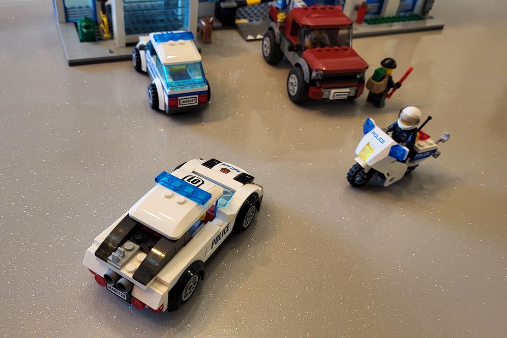 Lego city commissariat de police ref 60047 Jeux / jouets