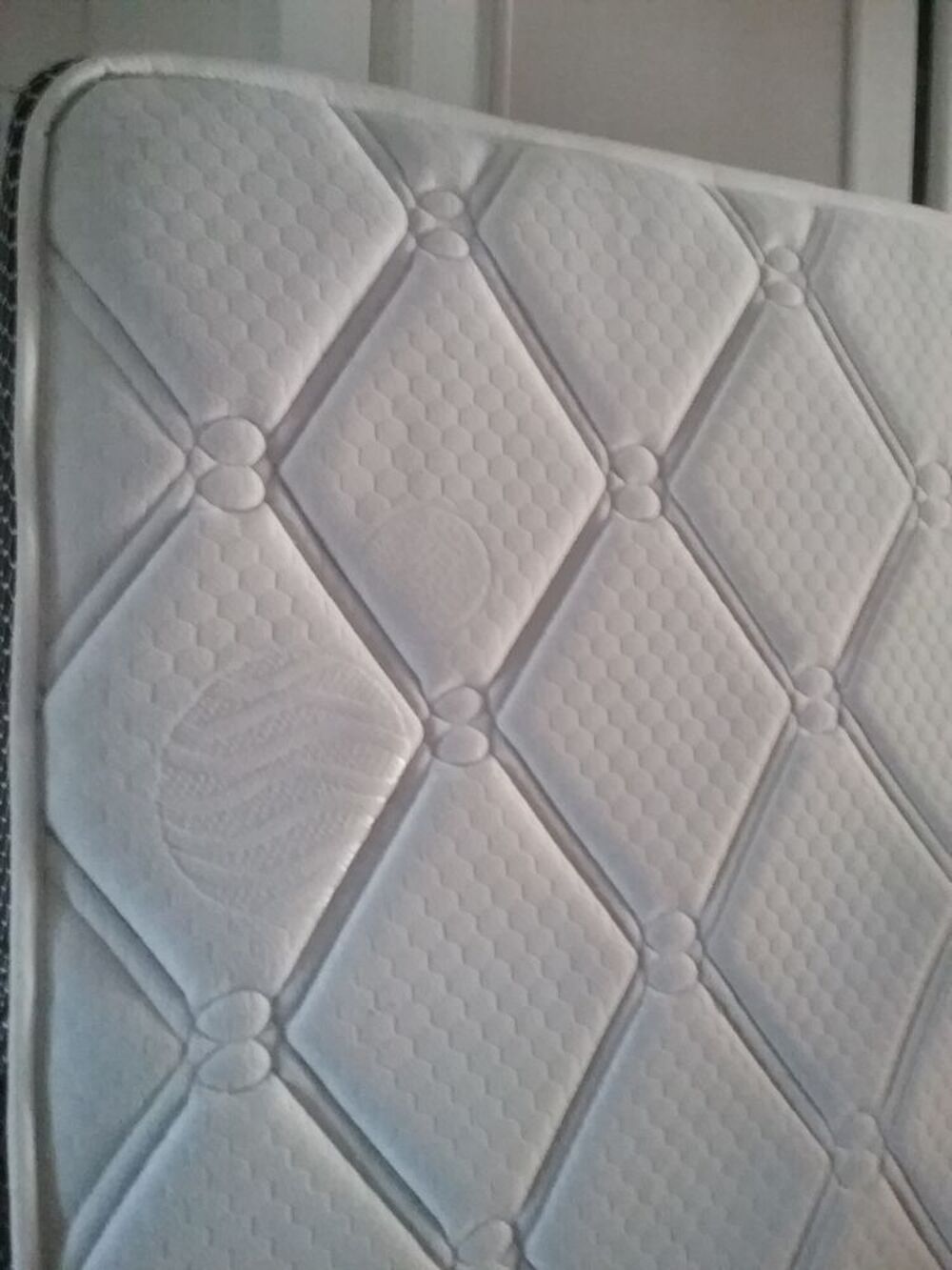 matelas 2 places tres bon etat Meubles
