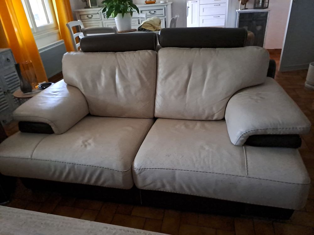 Canap&eacute; cuir 2 places acec t&ecirc;ti&egrave;re Meubles