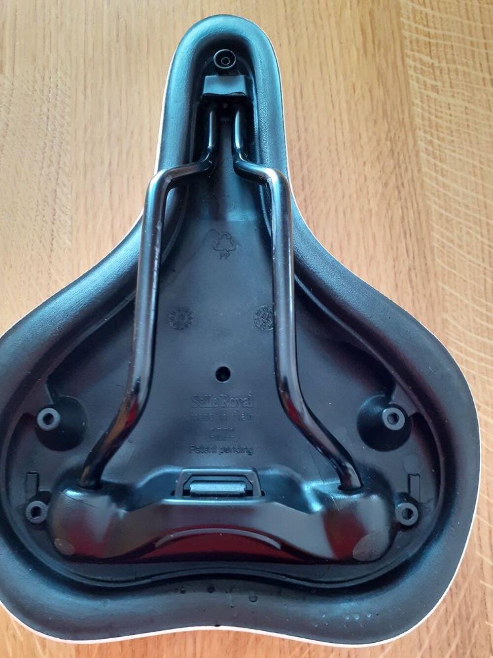 Selle Neuve ROYAL WAVE V�los