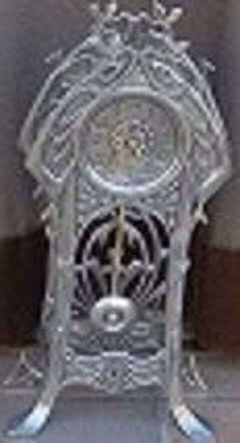 Pendule en Etain - Excellent �tat g�n�ral - 100 Clermont-Ferrand (63)